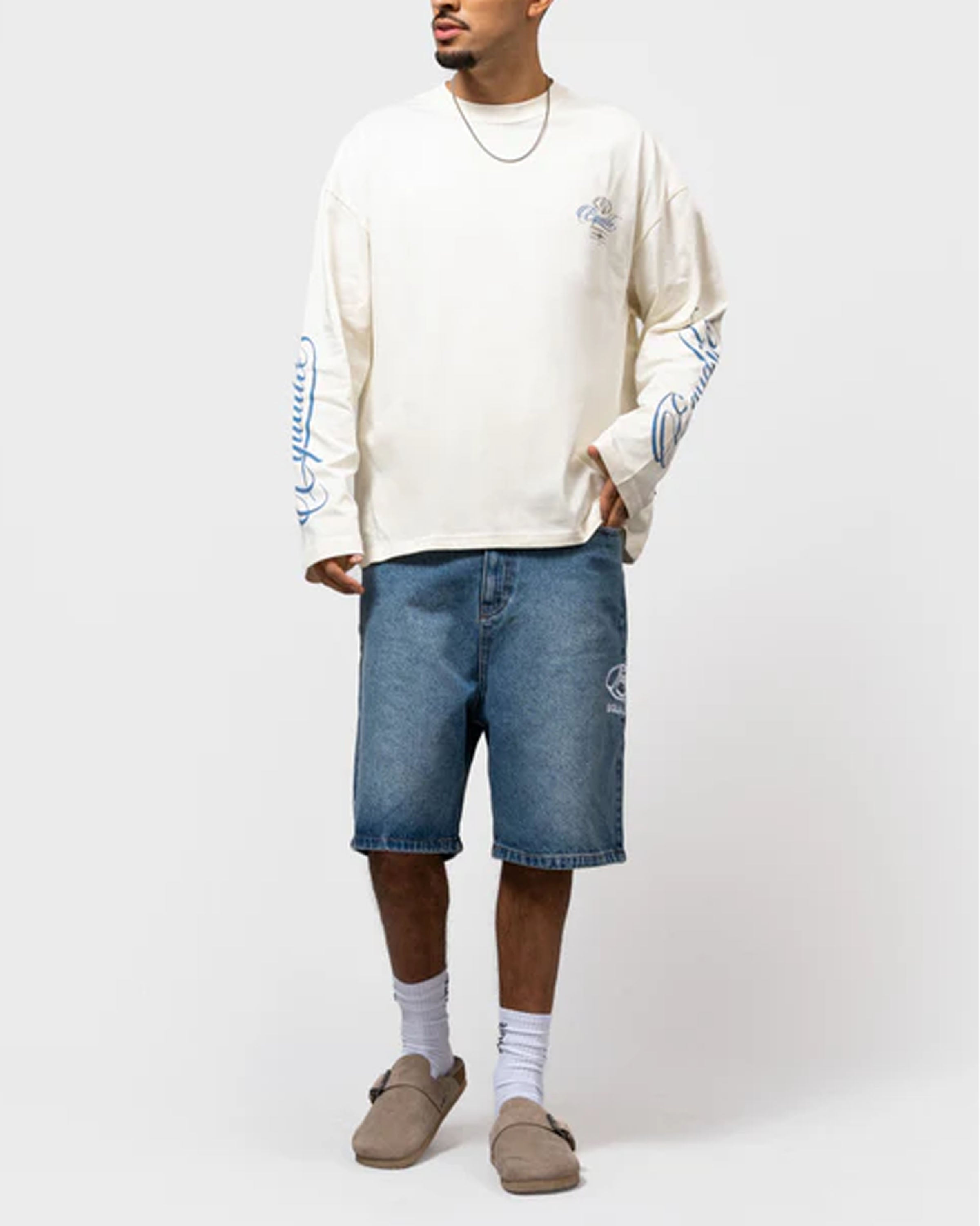 Fountain Oversized Longsleeve T-Shirt