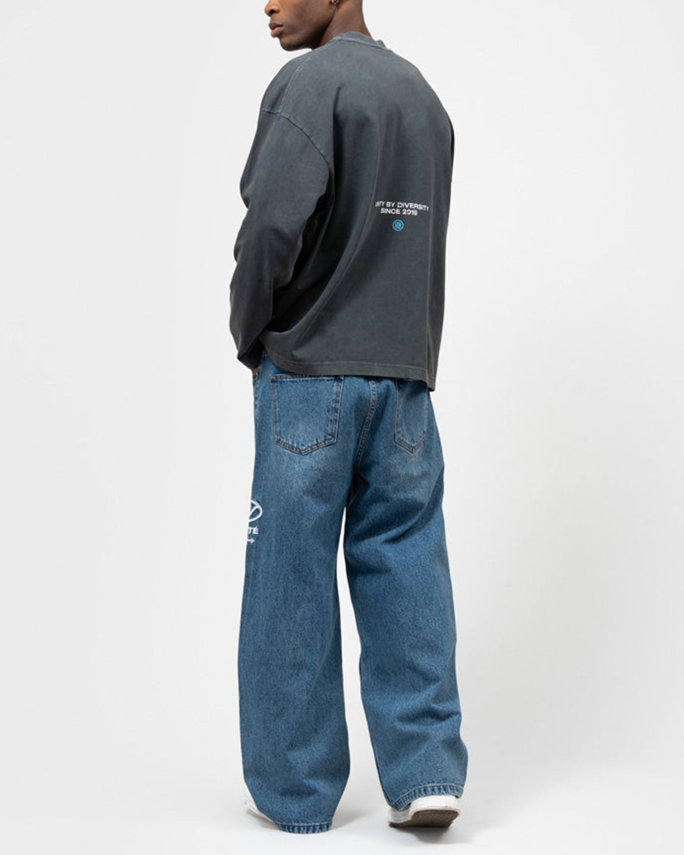 Elan Oversized Longsleeve T-Shirt