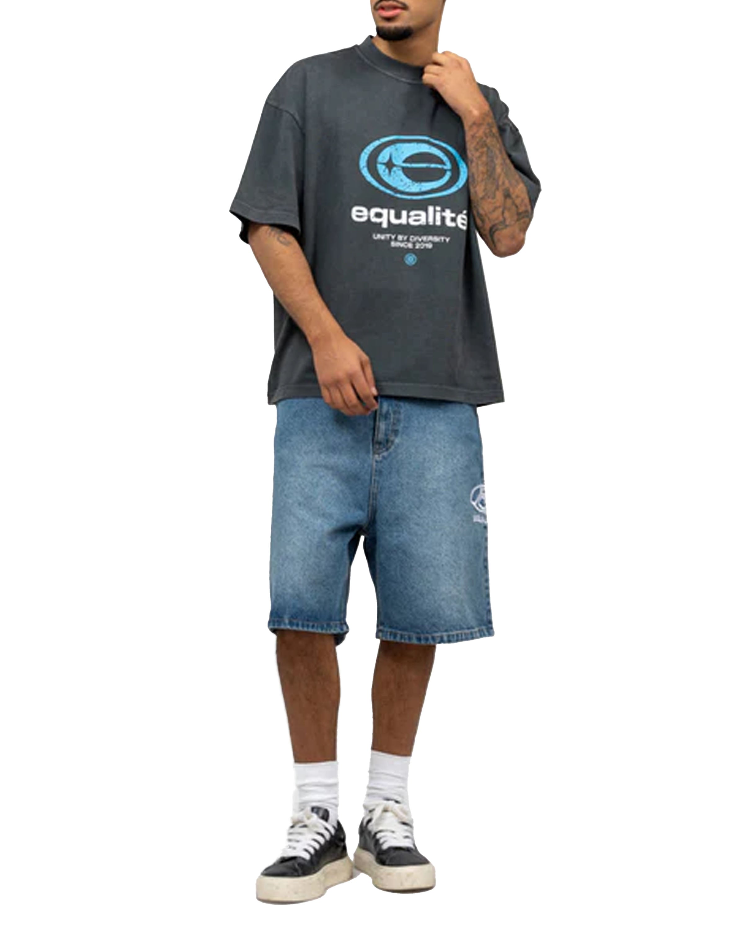 Elan Boxy Fit T-Shirt