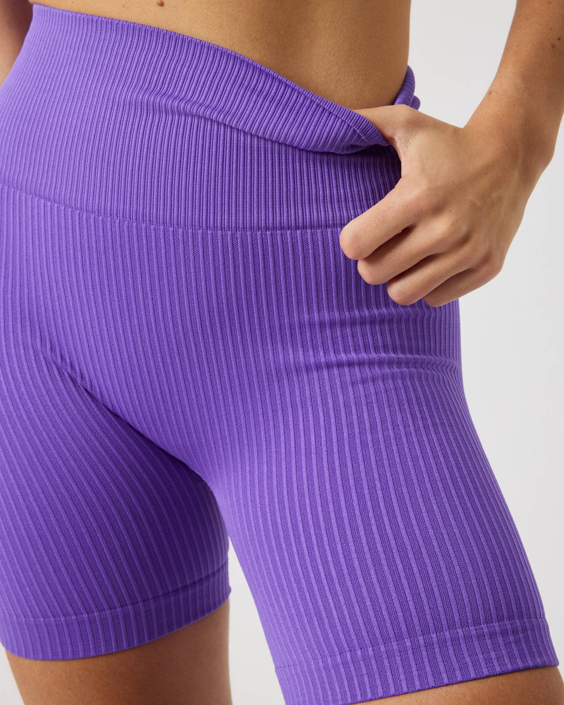 Studio Seamless Ribbed Short