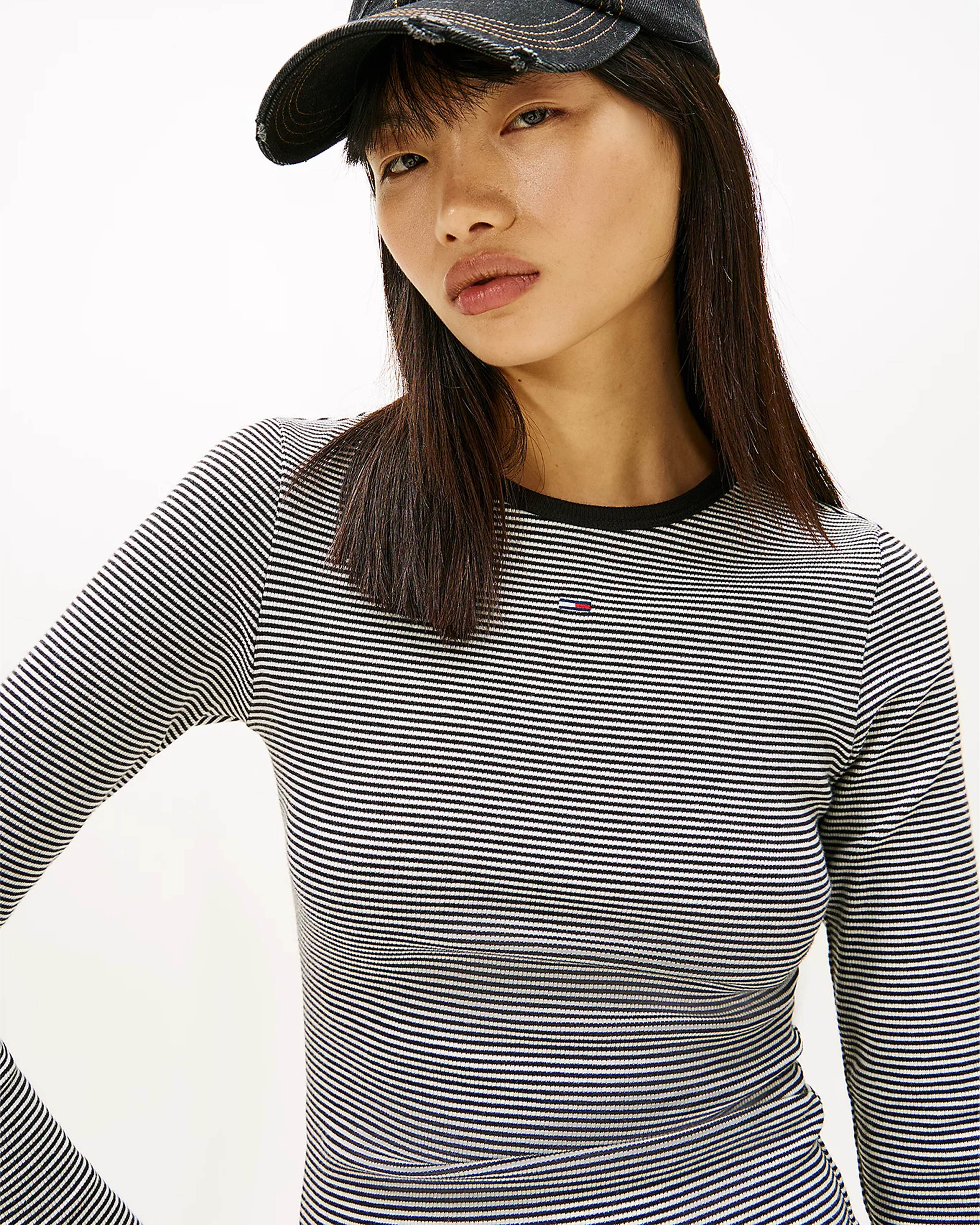 Essential Slim Fit Longsleeve T-Shirt