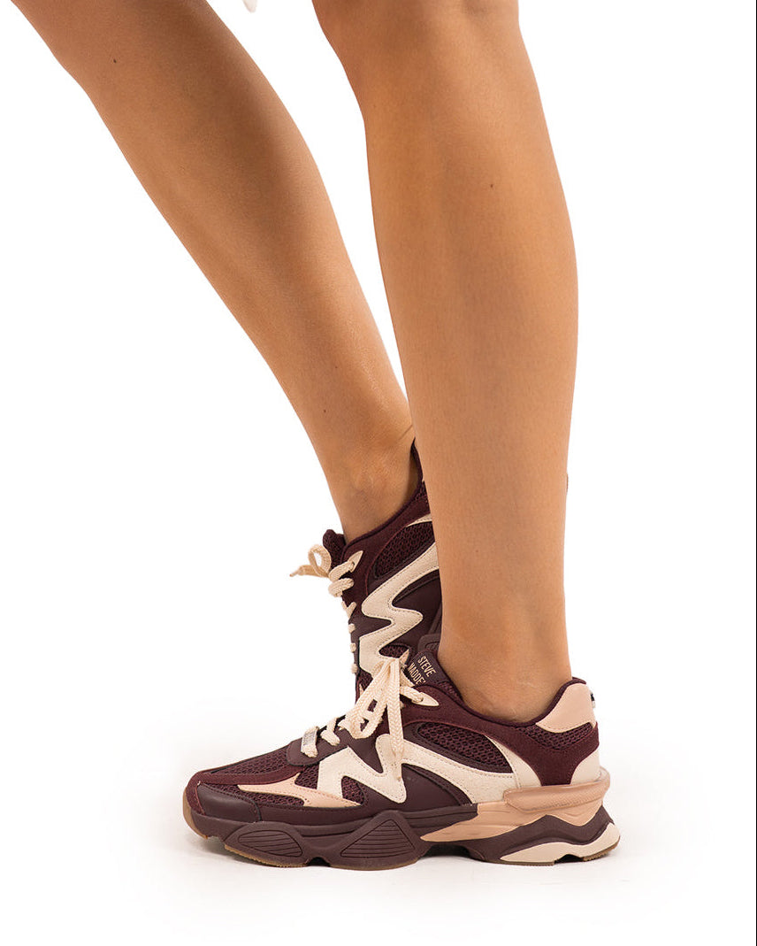 Speeder Sneakers