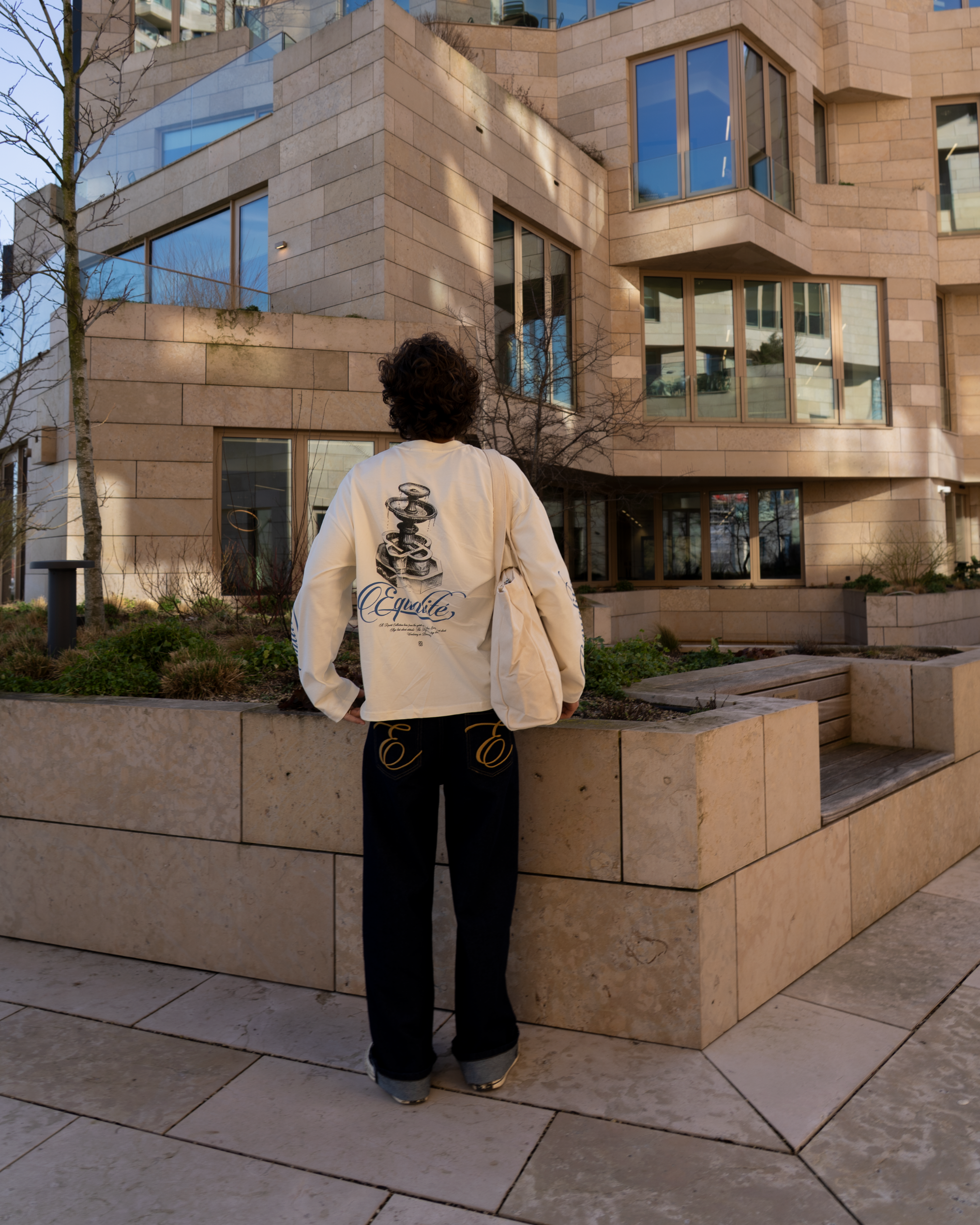 Fountain Oversized Longsleeve T-Shirt