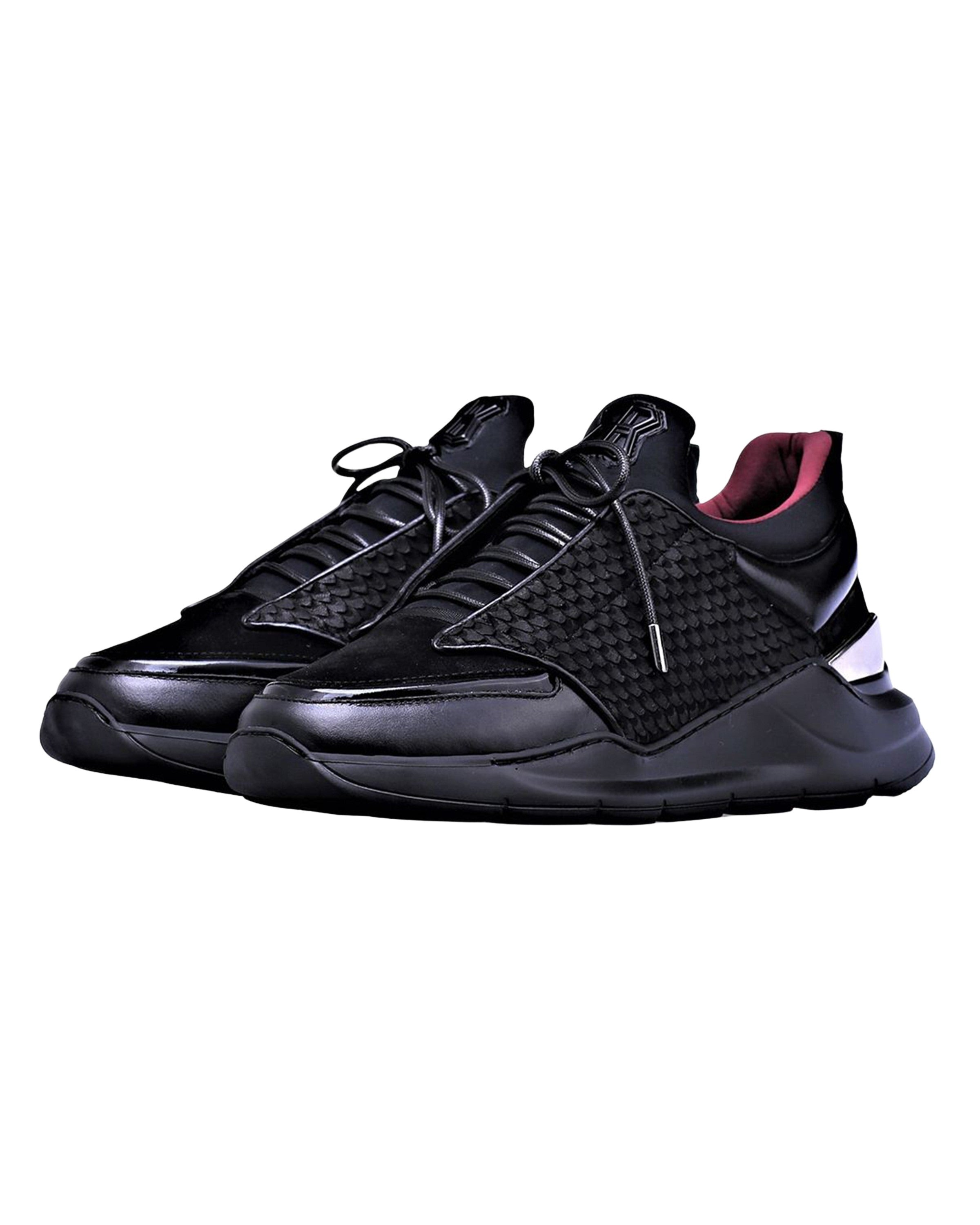 Cobra Cut Neoprene Black Sneaker