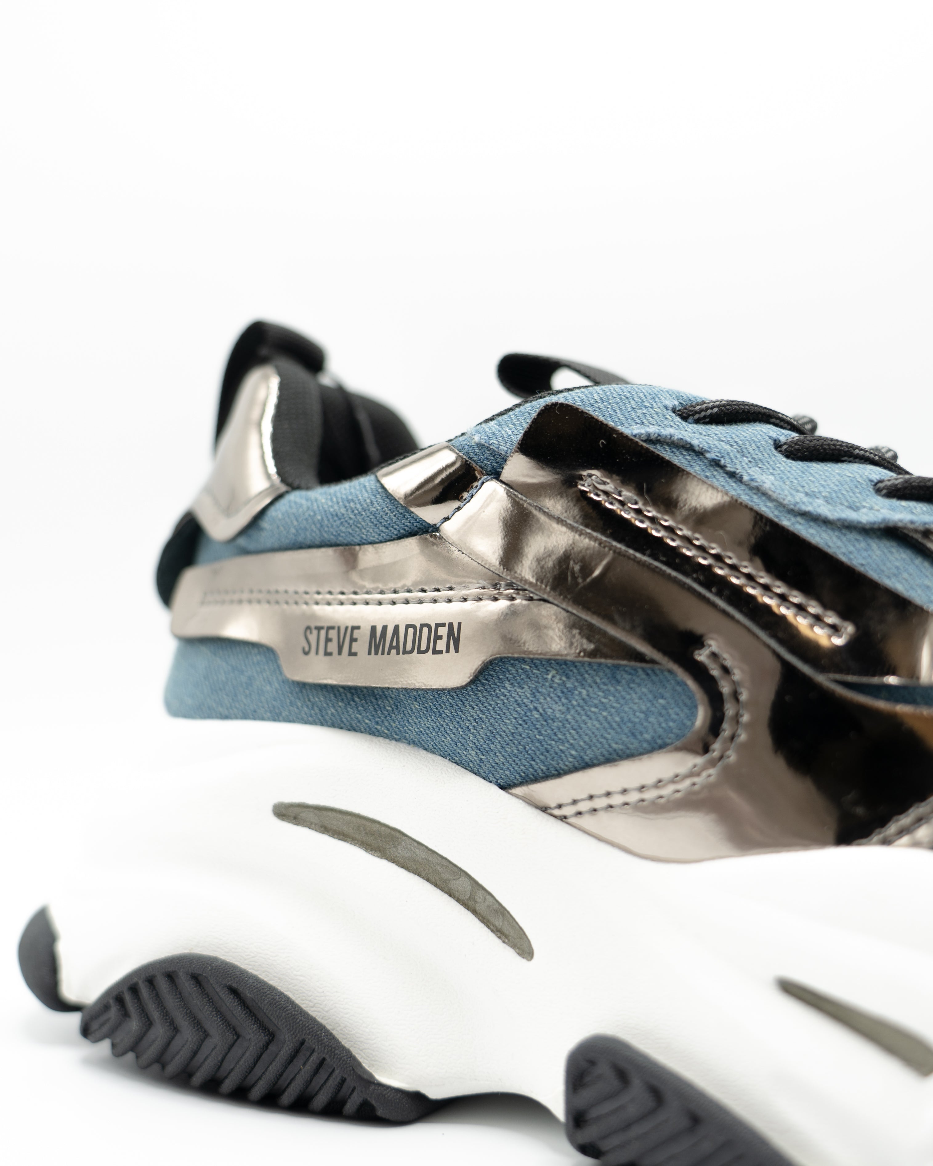 Possession-E Sneaker