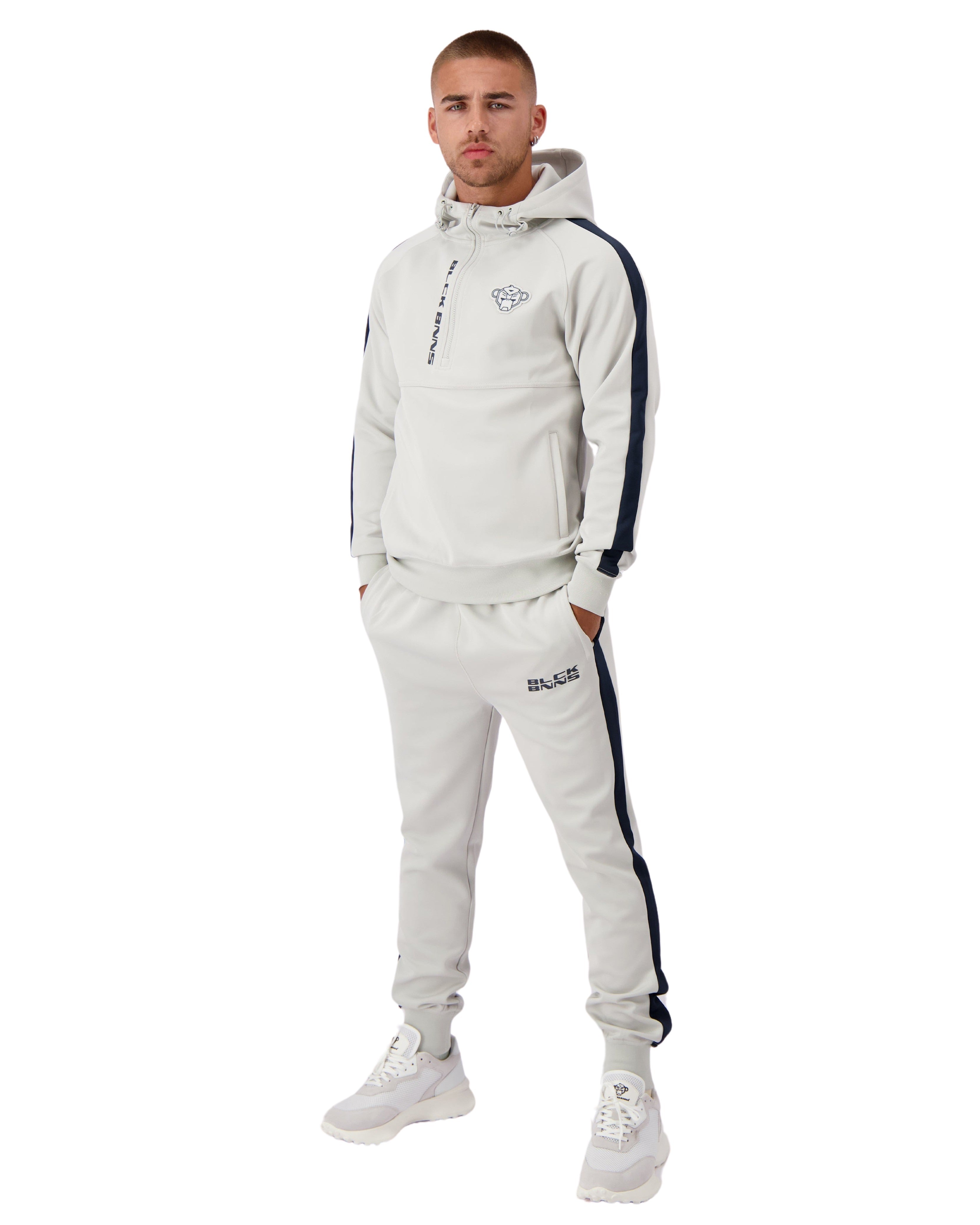 DISCOVER TRACKSUIT
