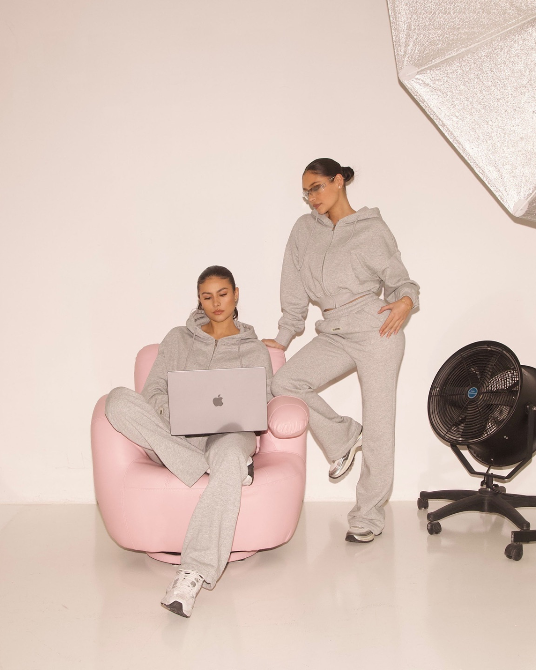 Essential Cropped Hoodie