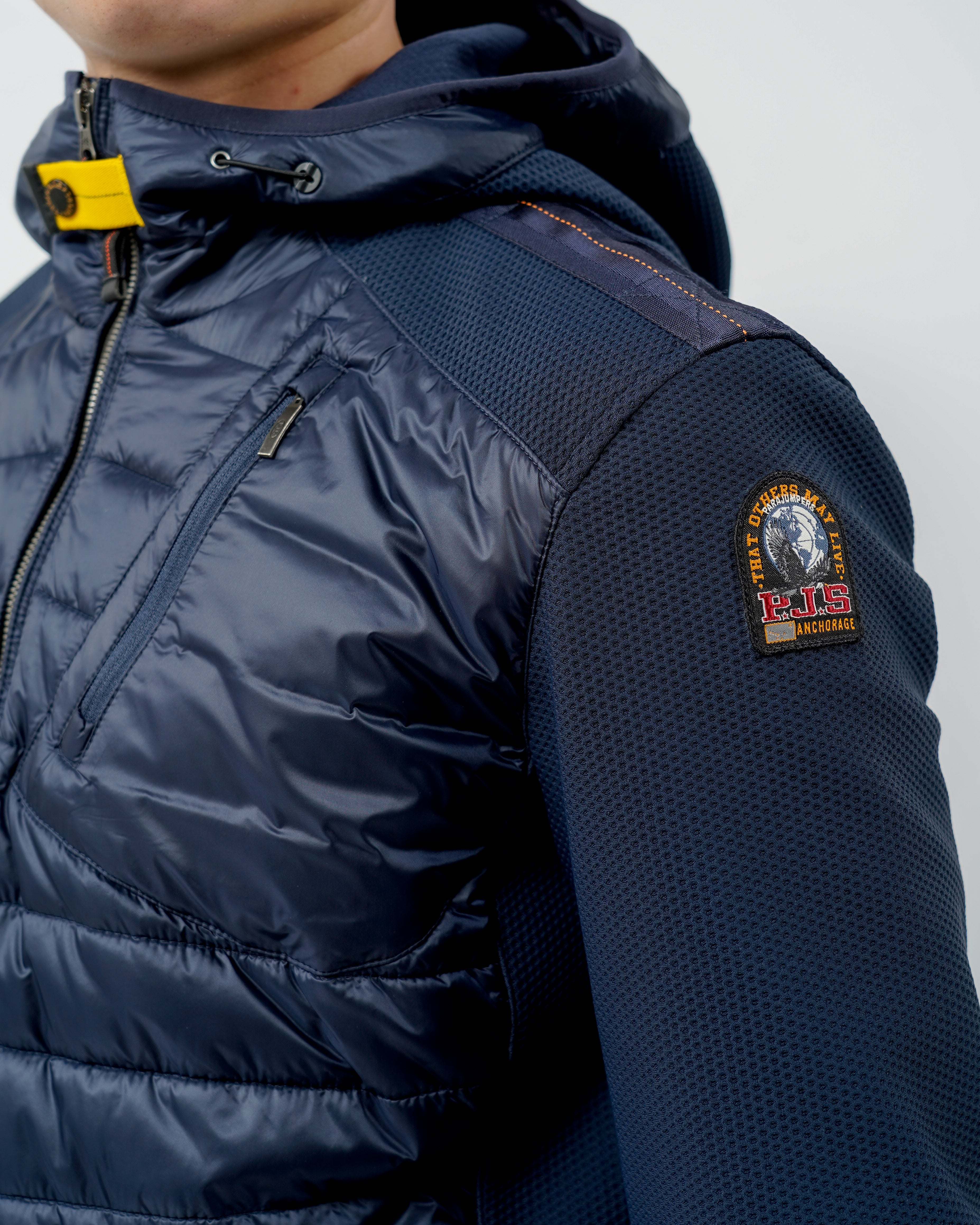 Nolan Zomerjas met Capuchon Warm Up