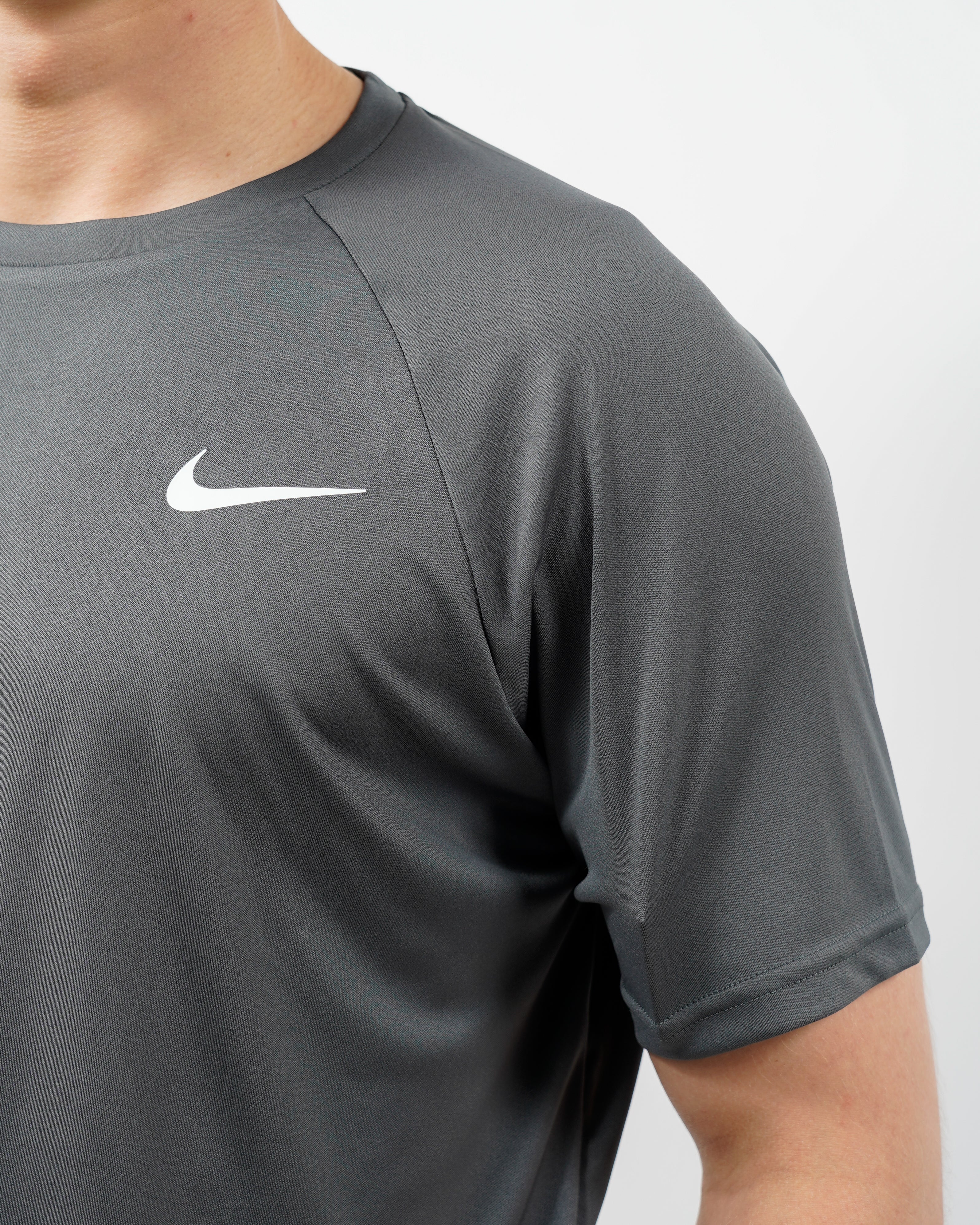 Nike Essential Short Sleeve Hydroguard