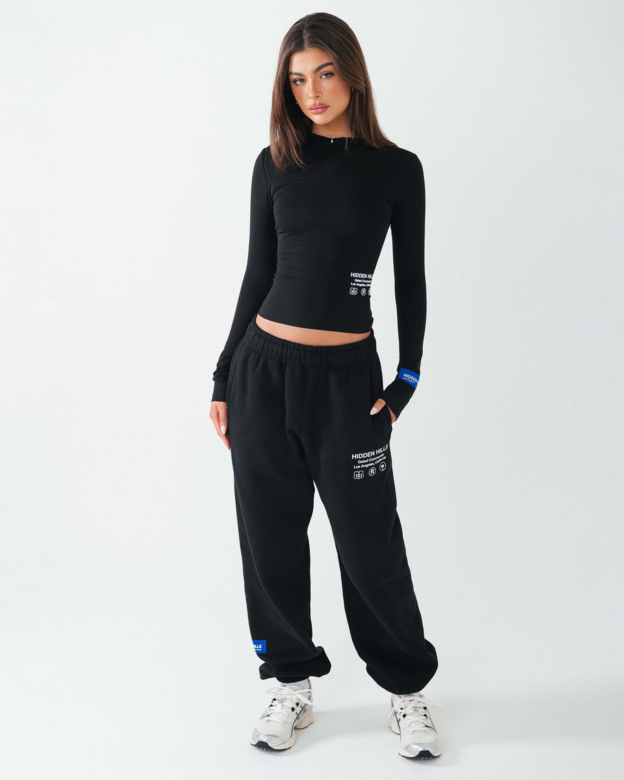Label Sweatpants Black Pre Order