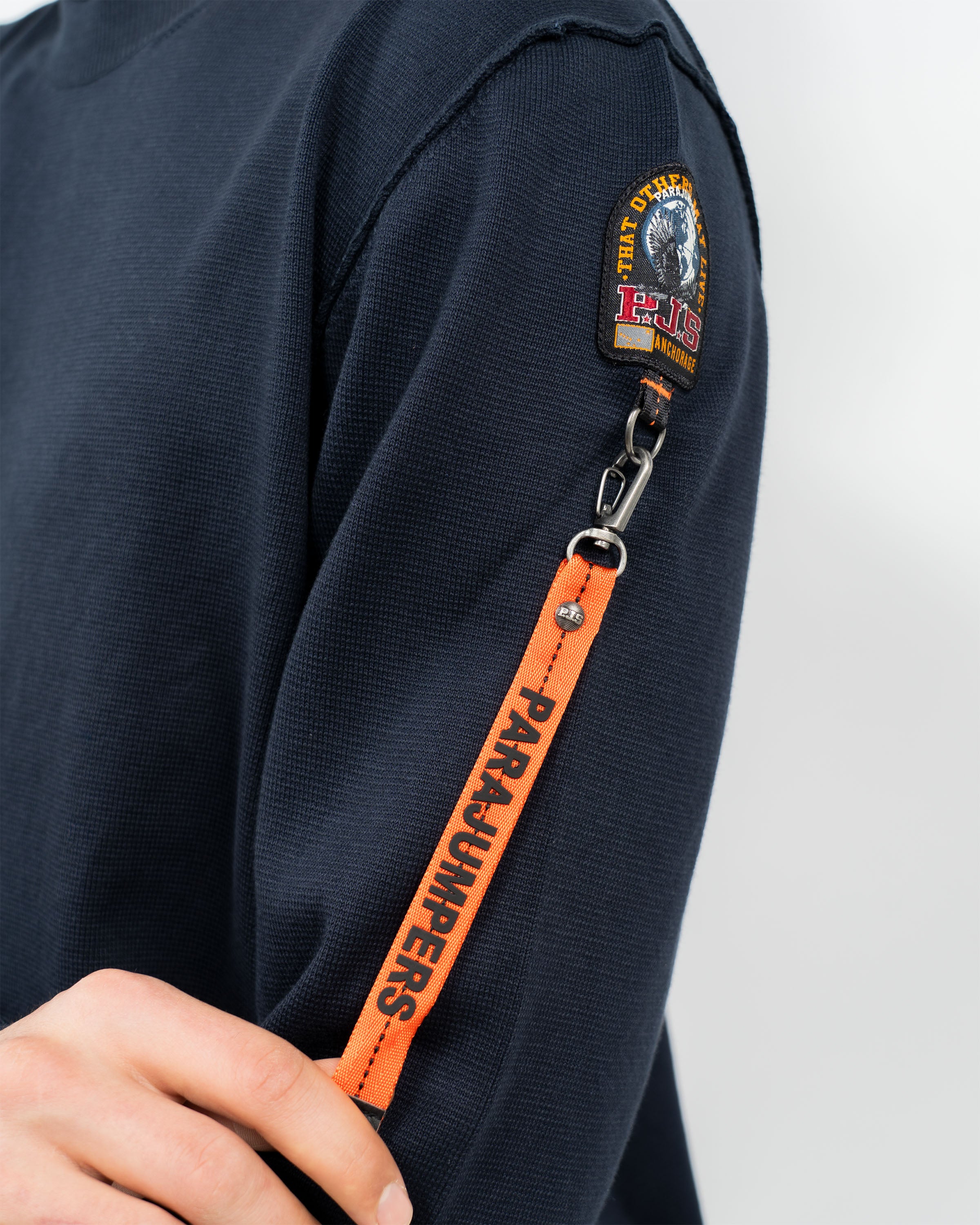 Basic Braw Man Sweater