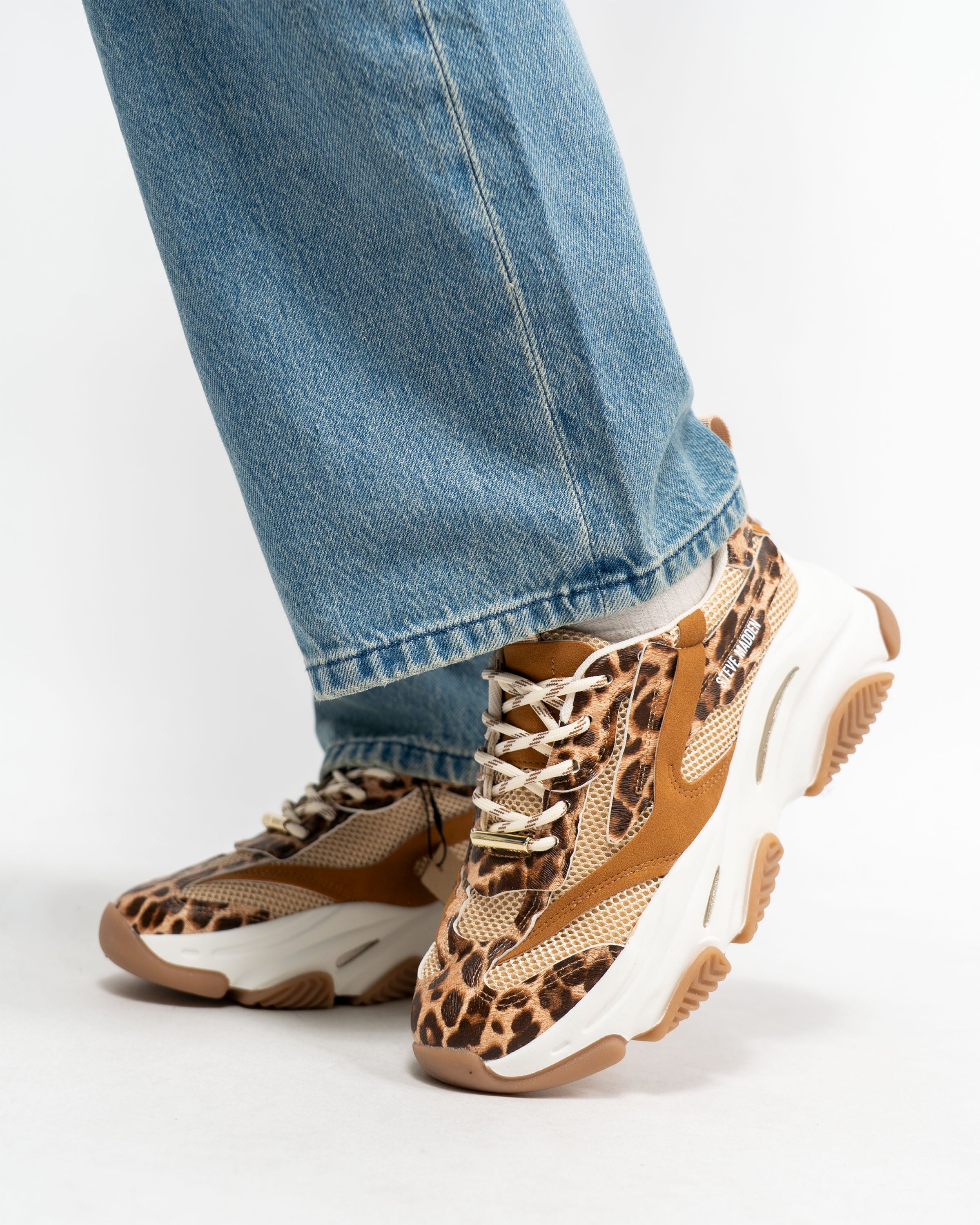 Possession-E Sneakers